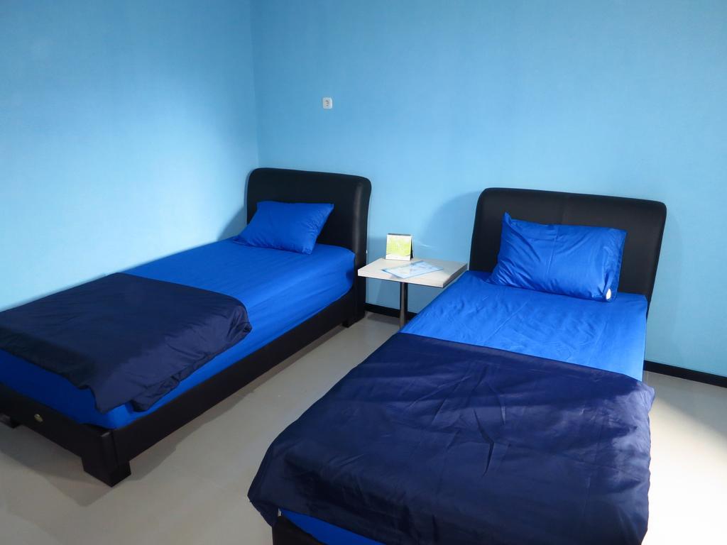 Budget Guest House Tunas Mandiri Jaya Malang Exterior photo