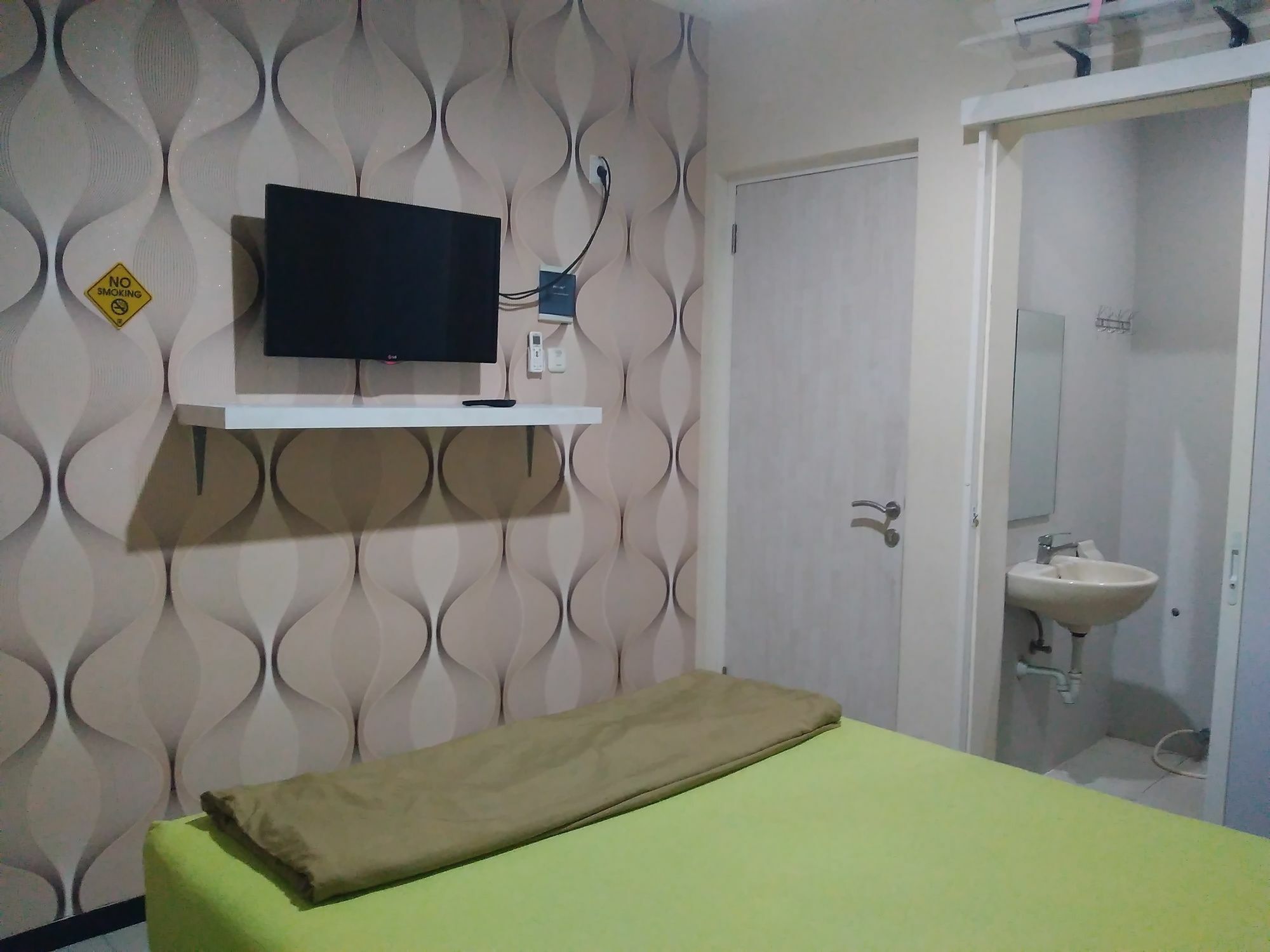 Budget Guest House Tunas Mandiri Jaya Malang Exterior photo